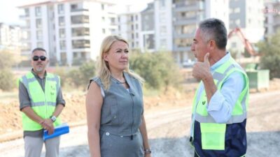 Merkezefendi Belediye Başkanı Şeniz Doğan, Karahasanlı Mahallesi’nde yürütülen çalışmaları yerinde