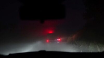 Mersin Büyükşehir Belediyesi’nden Bozyazı’daki yangın söndürme çalışmalarına destek Mersin’in Bozyazı ilçesinde çıkan orman yangınına müdahale sürerken, Mersin Büyükşehir