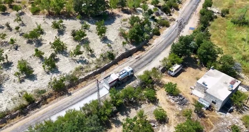 Mersin’de beş mahalleyi Mut’a bağlayan 35 kilometrelik yol yenilendi Mersin Büyükşehir Belediyesi, Gülnar’da beş mahalleyi Mut ilçesine bağlayan 35