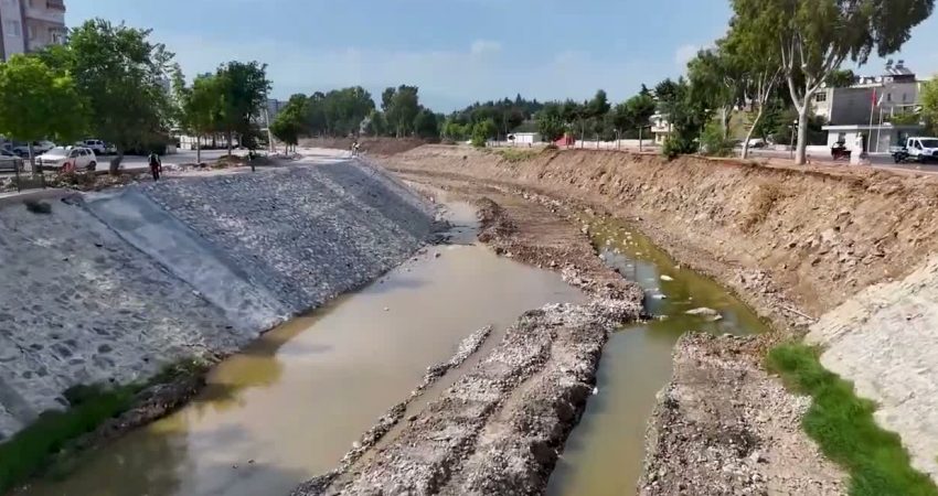 Mersin’de “Müftü Deresi Yaşam Vadisi Projesi”nin 1. etap çalışmaları başladı Mersin’in kent yaşamına yeni bir soluk kazandırması hedeflenen "Müftü Deresi