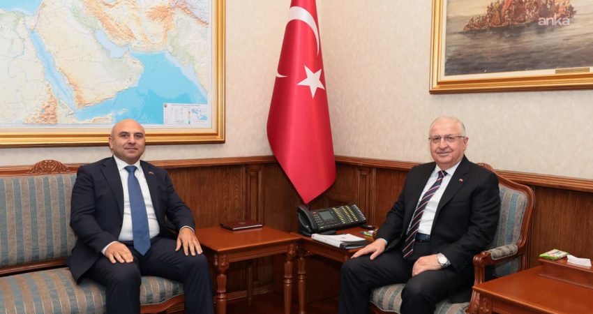 Milli Savunma Bakanı Güler, Azerbaycan’ın Ankara Büyükelçisi Aslanov’u kabul etti Milli Savunma Bakanı Yaşar Güler, Azerbaycan’ın Ankara Büyükelçisi Reşad Aslanov'u