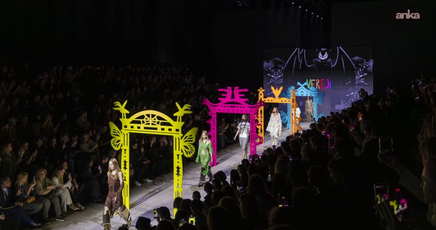 Moskova Moda Haftası’nda Türkiye’yi Gökhan Yavaş ve Murat Aytulum temsil edilecek Dünya moda endüstrisinin nabzı eylül ayı sonunda Moskova’da atacak. Bu