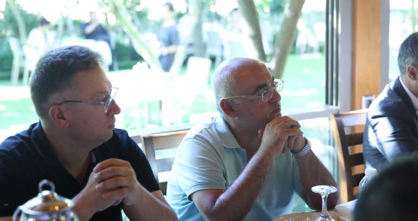 Muğla Büyükşehir Belediyesi, mahallelerin ihtiyaçlarını doğrudan muhtarlardan dinlemek amacıyla düzenlediği