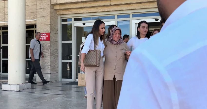 Muğla’daki kadın cinayeti davası… Sermin Bacak’ın katil zanlısı eşi ilk kez hakim karşısına çıktı Muğla’da, Sermin Bacak’ın katil zanlısı eşi Ali Bacak'ın "ağırlaştırılmış müebbet