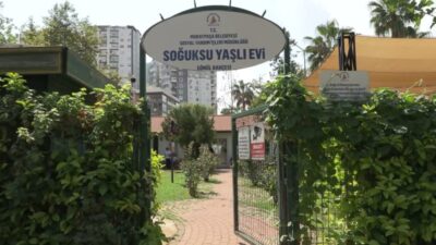 Muratpaşa Belediyesi, "21 Eylül Dünya Alzheimer Günü" kapsamında hem alzheimer