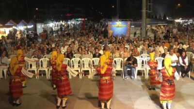 Muratpaşa Belediyesi’nin 10. Yöreler Renkler Festivali’nde Güneydoğu rüzgarı esti Muratpaşa Belediyesi tarafından bu yıl 10'uncusu gerçekleştirilen Yöreler Renkler Festivali'nin ikinci