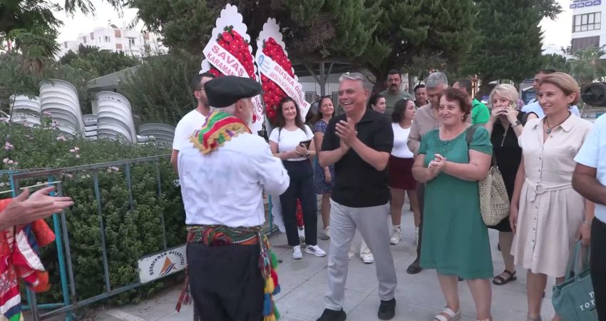 Muratpaşa Belediyesi’nin Türkiye’nin dört bir yanından kültürleri, yöresel lezzetleri, halk