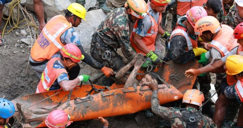 Nepal-Çin sınırında 9 gün önce meydana gelen ve bin .200’den