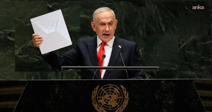 Netanyahu, BM’de kendisini protesto eden temsilcileri hedef aldı İsrail Başbakanı Binyamin Netanyahu, BM Genel Kurulu’nda kürsüye çıkmasıyla salonu