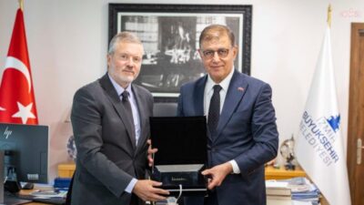 Norveç Krallığı Ankara Büyükelçisi Andreas Gaarder’i makamında ağırlayan İzmir Büyükşehir