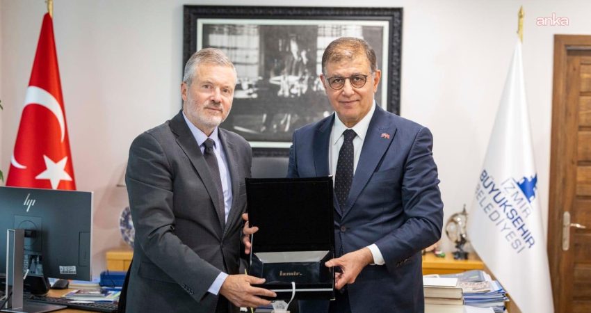 Norveç’in Ankara Büyükelçisi Andreas Gaarder’dan Başkan Cemil Tugay’a ziyaret Norveç Krallığı Ankara Büyükelçisi Andreas Gaarder’i makamında ağırlayan İzmir Büyükşehir