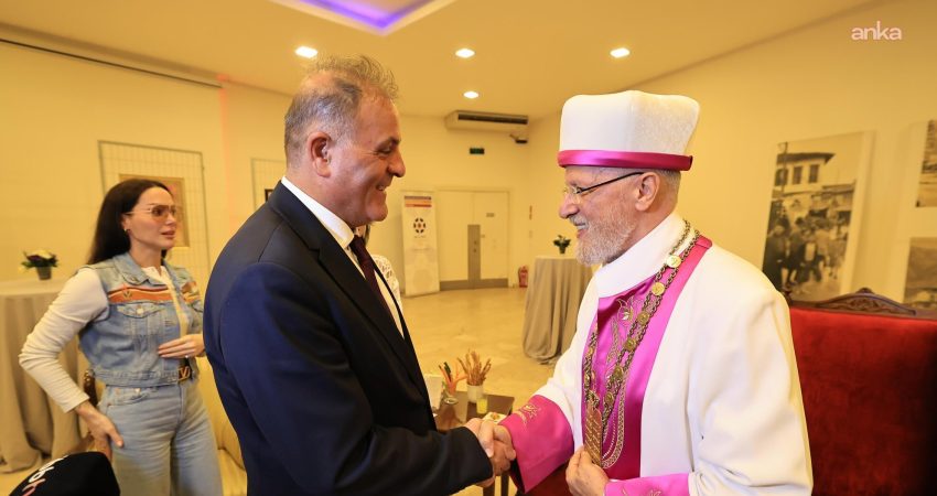 İBB Başkan Vekili Nuri Aslan, Türkiye Hahambaşı Rav David Sivi’yi