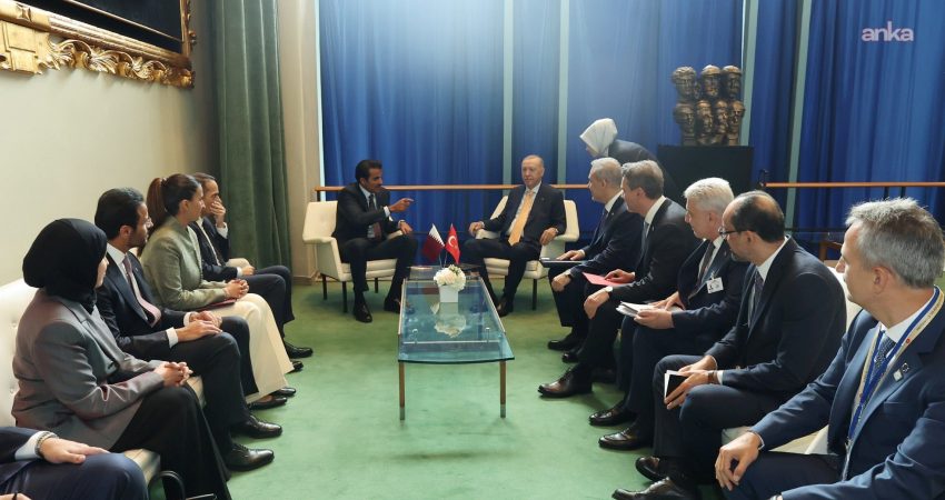 Ticaret Bakanı Ömer Bolat, Cumhurbaşkanı Recep Tayyip Erdoğan’ın Katar Emiri
