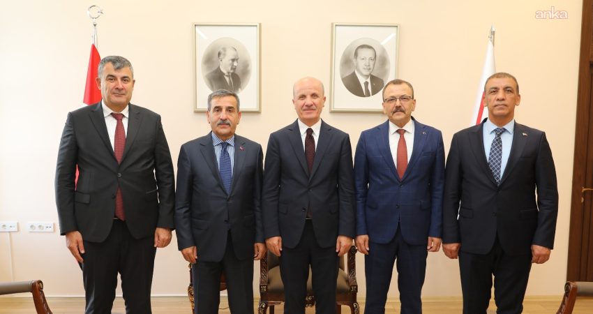 Önder Kahveci, üniversite hastanelerindeki çalışanların taleplerini YÖK Başkanı Özvar’a iletti Türkiye Kamu-Sen ve Türk Sağlık-Sen Genel Başkanı Önder Kahveci, YÖK