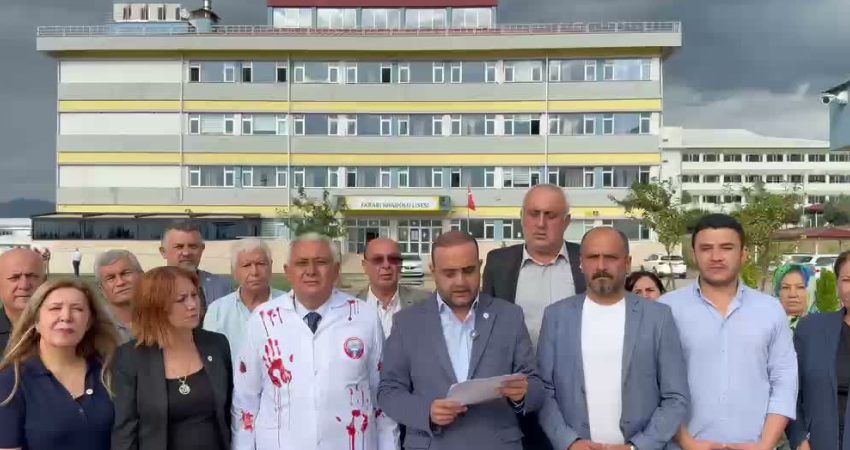 YENİ Parti Osmaniye İl Başkanı Avni Güvel, Farabi Anadolu Lisesi'nde bir