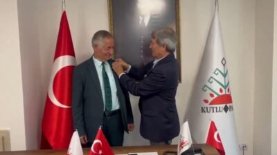 Eski MHP Ankara Milletvekili Prof. Dr. Özcan Yeniçeri, Kutlu Parti’ye