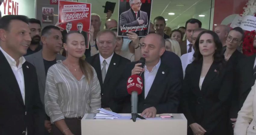Partisinin Bayrampaşa İlçe Başkanlığı açılışında konuşan YENİ Parti İstanbul İl