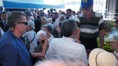 YENİ Parti Genel Başkanı Özgür Özel, Edirne'de Halk Pazarı'nı ziyaret etti.