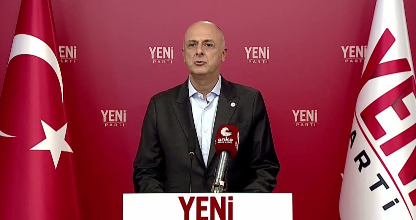 YENİ Parti İzmir Milletvekili Ümit Özlale, Genel Başkan Özgür Özel
