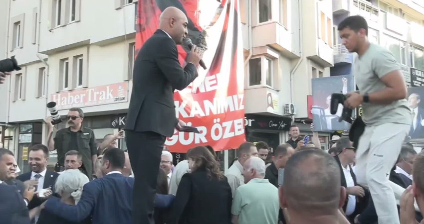 YENİ Parti Genel Başkanı Özgür Özel, "Tarih, tarihinin doğru tarafında