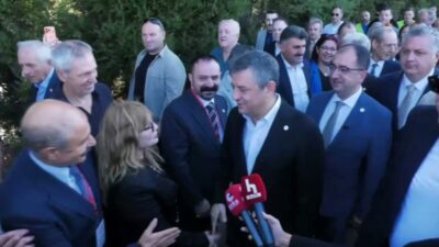 YENİ Parti Genel Başkanı Özgür Özel, Yalova'nın Altınova ilçesinde kivi