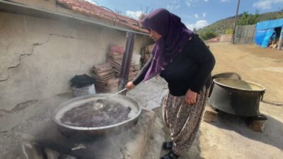 Yozgat’ta geçmişte bağ bozumu döneminde pekmez yapımının vazgeçilmez unsurlarından olan