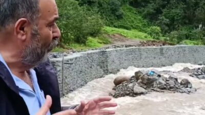 Arhavi’nin Pilarget Havzası’nda DSİ tarafından yürütülen dere ıslah çalışmalarına tepki