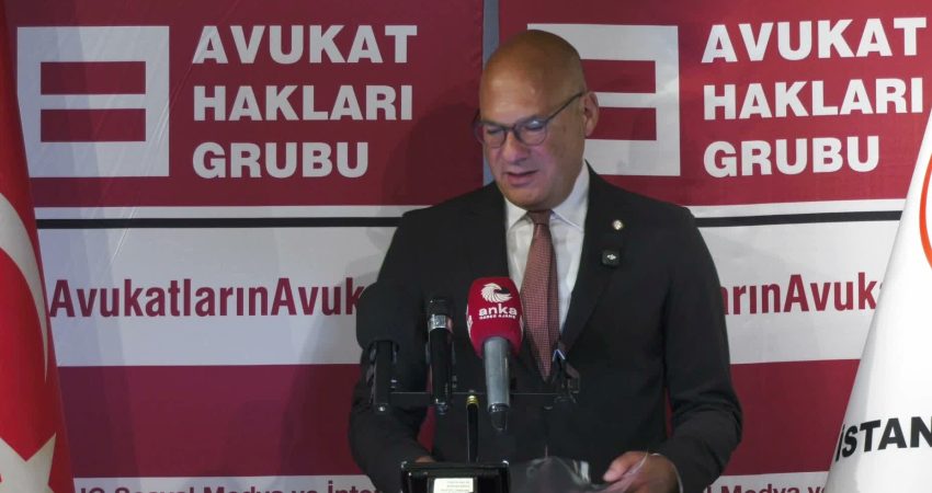 Prof. Dr. Kanadoğlu, İstanbul Barosu Başkanlığına adaylığını açıkladı İstanbul Barosu’nun 10 Ekim'de yapılacak genel kurulunda gerçekleştirilecek başkanlık seçimi