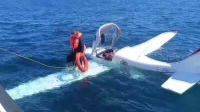 Batum Havalimanı’ndan Ordu-Giresun Havalimanı’na gitmek üzere havalanan özel uçak, motor