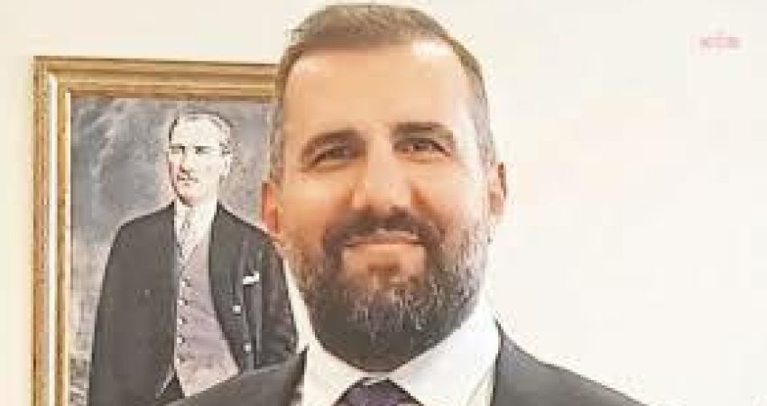 “Rüşvet” ve “yolsuzluk”tan yargılanan eski DHMİ Daire Başkanı Cemil Acar tahliye edildi “Rüşvet” ve “yolsuzluk” suçlamasıyla yargılanan eski Devlet Hava Meydanları İşletmesi