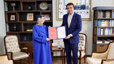 Saadet Partisi, Şerife Öz'ün Genel Başkan Mahmut Arıkan'ın danışmanı olarak