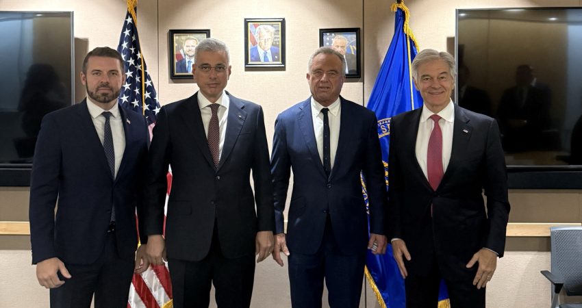 Sağlık Bakanı Kemal Memişoğlu, Washington D.C.'de, ABD Sağlık Bakanı Robert