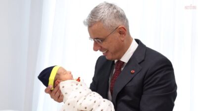 Sağlık Bakanı Kemal Memişoğlu, gebelerin ve lohusaların takip süreçlerinin daha