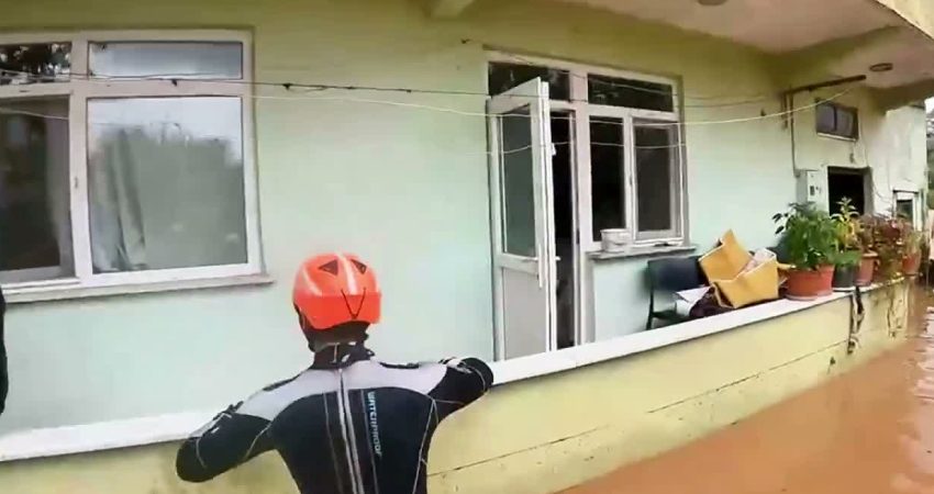 İçişleri Bakanlığı, Sakarya’nın Karasu ilçesinde aşırı yağışlar nedeniyle meydana gelen