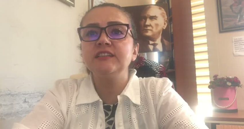 Samsun BES Kadın Sekreteri Boyraz: “Çocukların haklarına uzanan hiçbir gerici anlayışı kabul etmiyoruz” Samsun Büro Emekçileri Sendikası Kadın Sekreteri Emine Boyraz, Ehli Sünnet