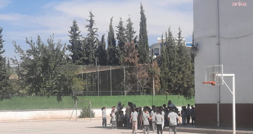 Şanlıurfa’nın Karaköprü ilçesinde meydana gelen 5,4 büyüklüğündeki depremin ardından kent