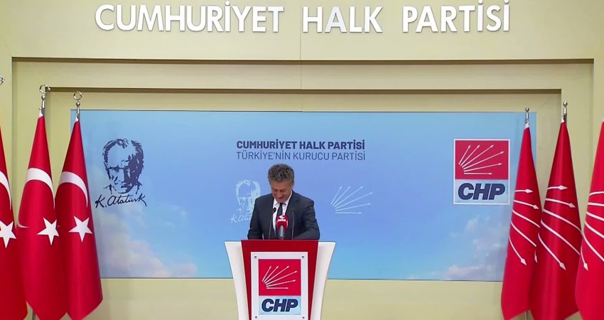 CHP Genel Başkan Yardımcısı Orhan Sarıbal, yaş meyve ve sebze