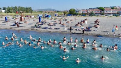 Seferihisar Belediyesi tarafından İztur-Sertur Mavi Bayraklı Plajı’nda klinik pilates etkinliği