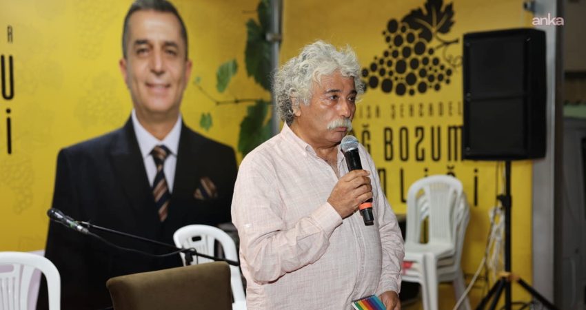 Şehzadeler’de üzüm üreticilerinin sorunları konuşuldu Manisa Bağ Bozumu Şenlikleri kapsamında Şehzadeler'in Karaağaçlı Mahallesi’nde "Üzüm Üreticilerinin