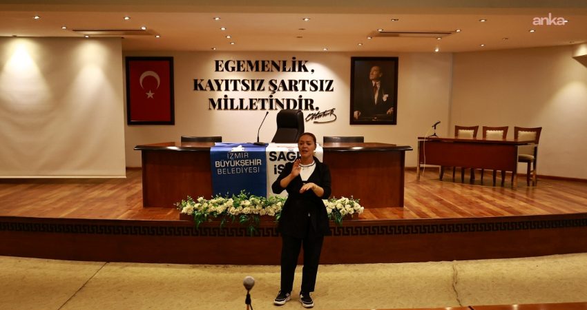 Selçuk Belediyesi çalışanlarına yönelik düzenlenen eğitim programında ilk yardım, ev
