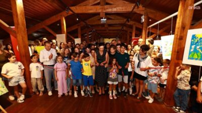 Selçuklu çocuklar barışı renklerle anlattı Selçuk Belediyesi Sosyal Etkinlik Merkezi’nde yaz dönemi boyunca resim kursuna