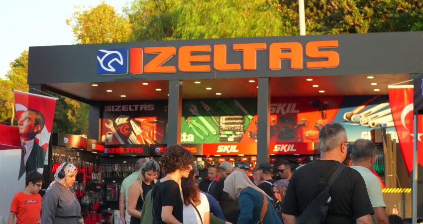 95’inci İzmir Enternasyonal Fuarı’nın sekizinci gününde Kültürpark, Semicenk’in şarkıları, Binnur