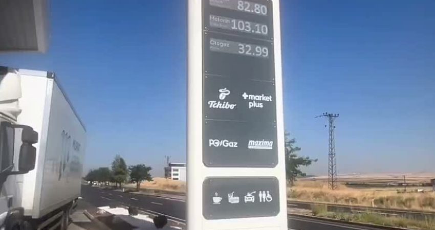 YENİ Parti Diyarbakır Milletvekili Sezgin Tanrıkulu, motorinin litre fiyatının 103