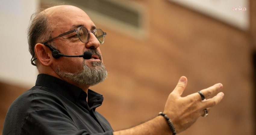 Sinirbilimci Prof. Dr. Sinan Canan, Menteşe’de okurlarıyla buluştu Uluslararası Muğla Kültür ve Sanat Şenliği’nin üçüncü gününde sinirbilimci Prof.