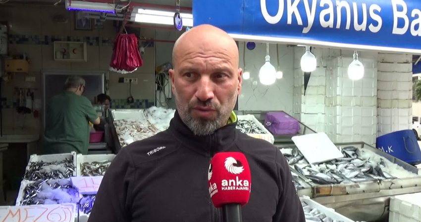 Sinoplu balıkçılar: Palamut bol ama masraflar ağır Sinoplu Balıkçı Mert Kanal, 1 Eylül’de başlayan av sezonunun ilk