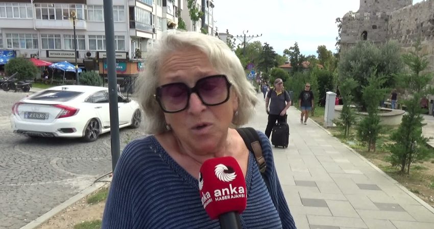 Sinop’ta yurttaşlar Türkiye ekonomisini değerlendirdi. Banu Onur, “Ekonomi diye bir