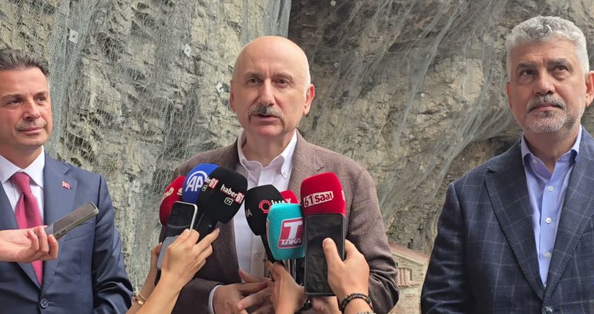 Sümela Manastırı’nı 15 Eylül itibarıyla 520 bin kişi ziyaret etti Trabzon'un Maçka ilçesinde bulunan dünyanın ve Türkiye'nin önemli inanç merkezlerinden