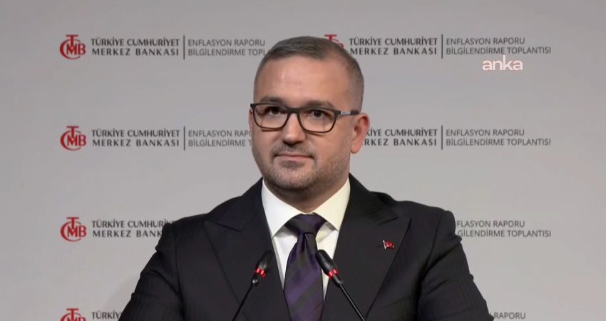 TCMB Başkanı Karahan’dan New York’ta “Enflasyon ve Makroekonomik Görünüm” başlıklı sunum: Dezenflasyon süreci daha zorlu arz koşullarına rağmen devam ediyor Türkiye Cumhuriyet Merkez Bankası (TCMB) Başkanı Fatih Karahan, New York’ta