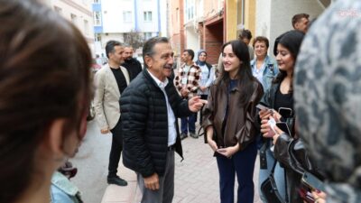 Tepebaşı Belediye Başkanı Ahmet Ataç, 29 Ekim Gençlik Merkezi’nin güz