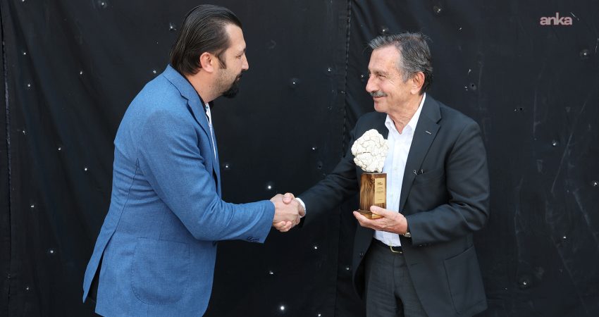 epebaşı Belediye Başkanı Ahmet Ataç, bu yıl ikincisi gerçekleştirilen "Eskişehir Caz